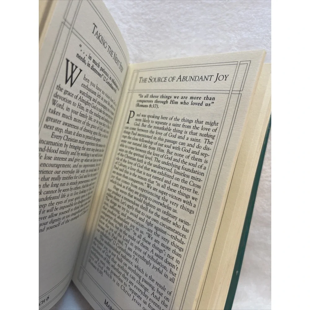 My Utmost For His‎ Highest Oswald Chambers Updated Edition Book